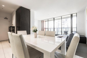 ◈Melbourne CBD 2Br 2Bth Apt Indoor Pool & balcony◈